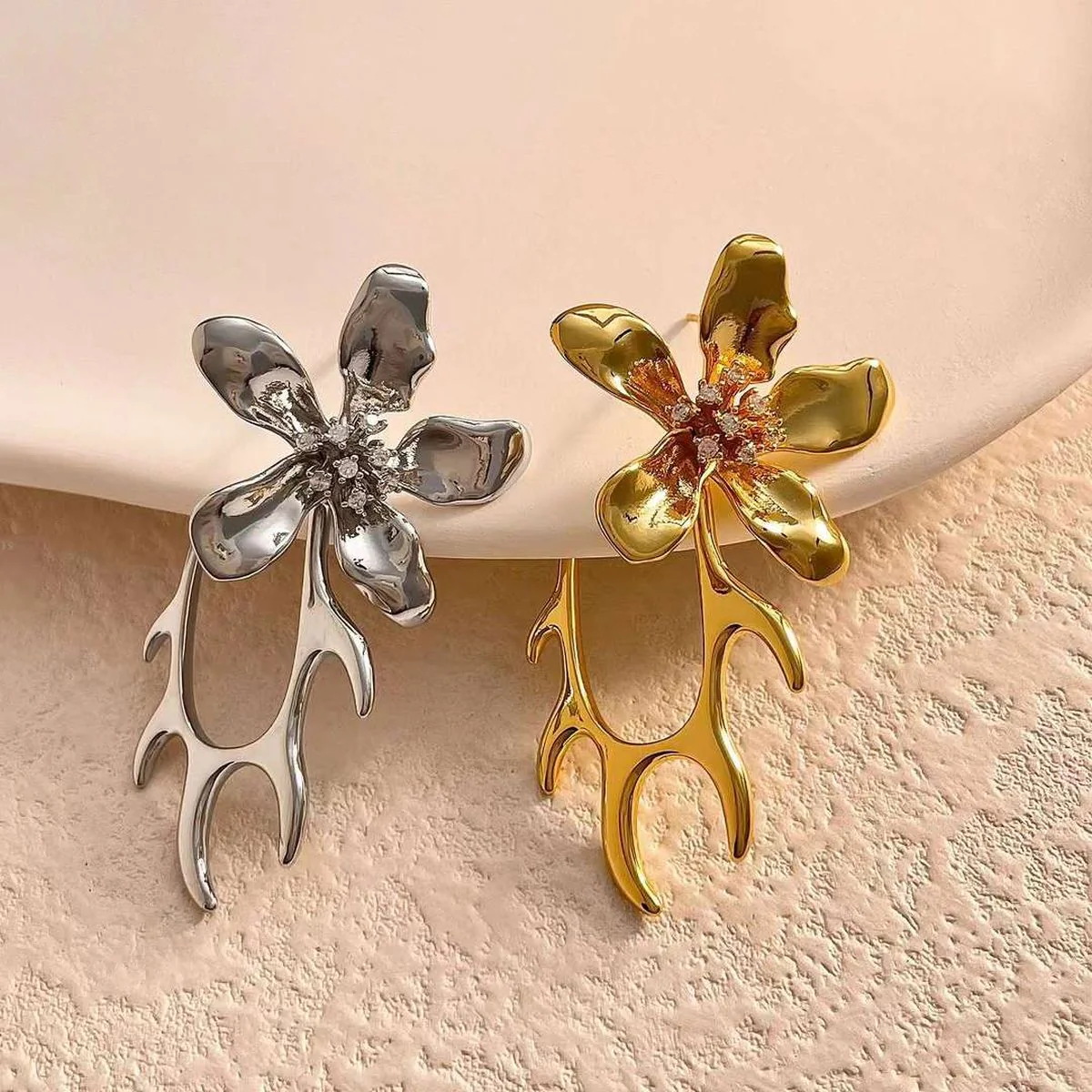 Silver Porky Flower Hoop