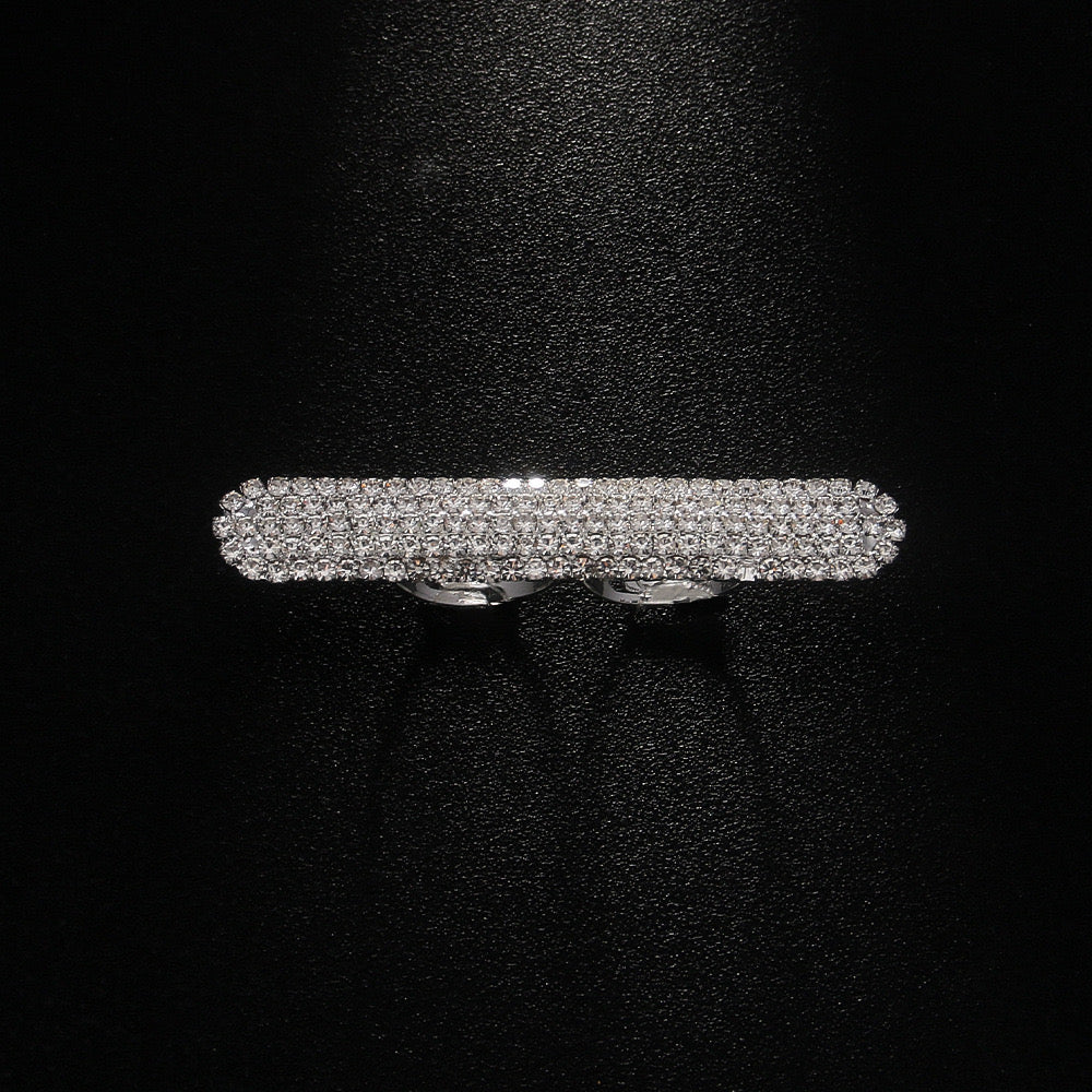 Dazzled Double Finger Ring