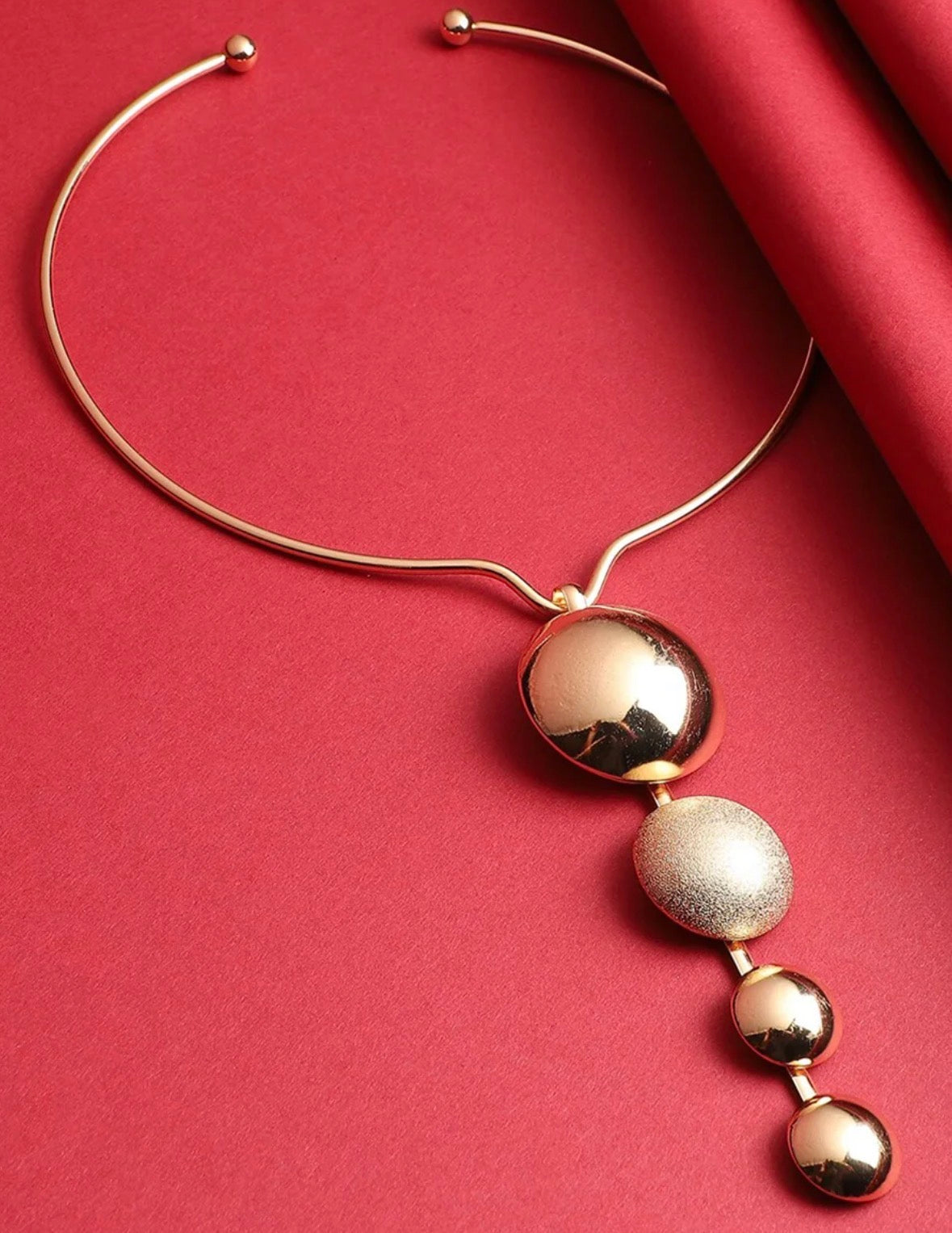 Violet Statement Choker