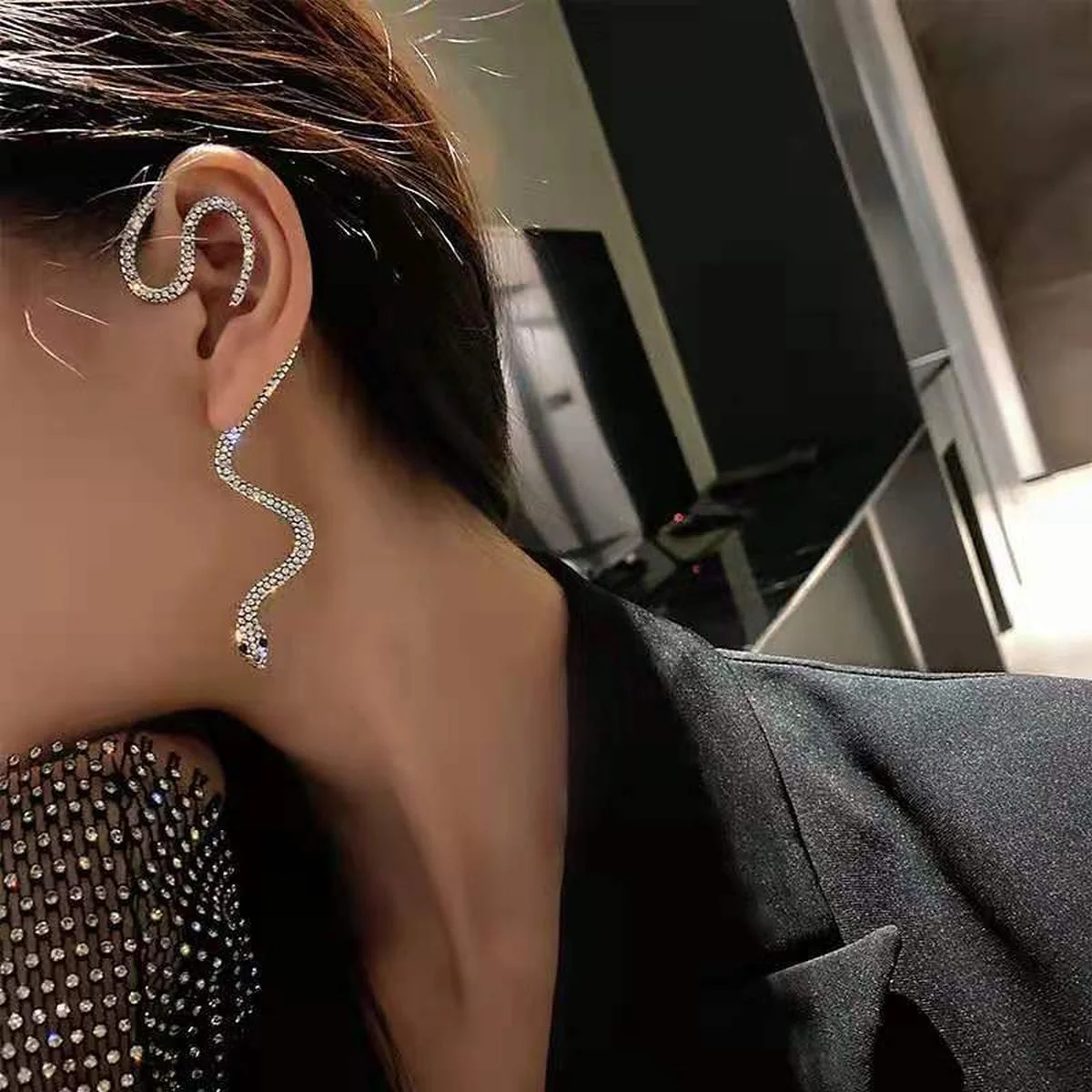 Silver Snake EarCuff