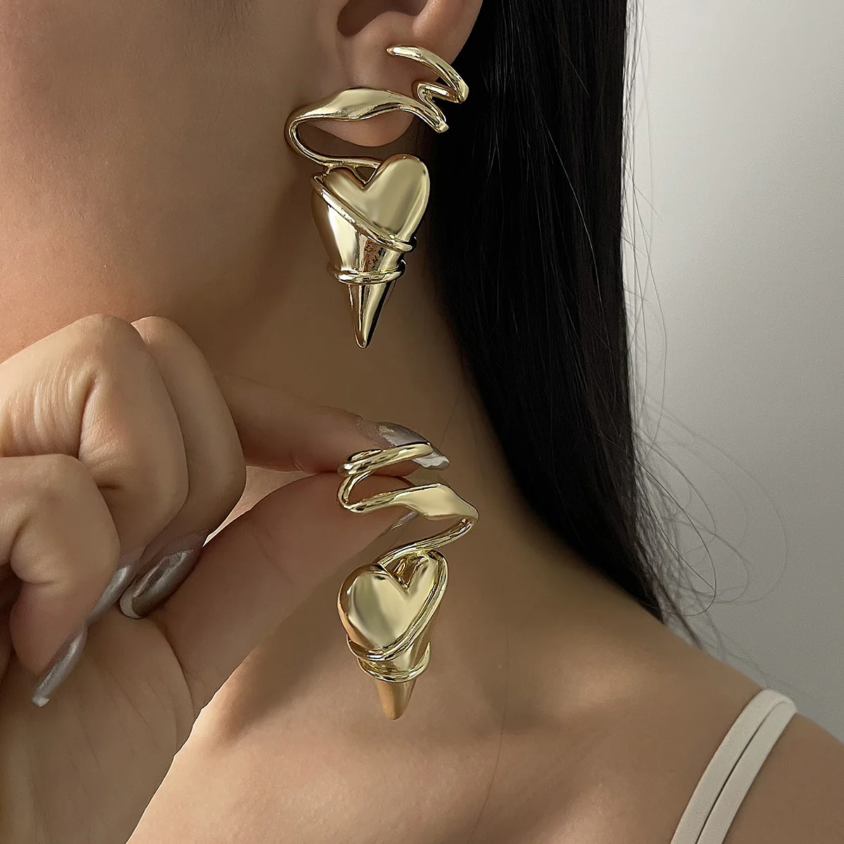 Detailed Heart Studs