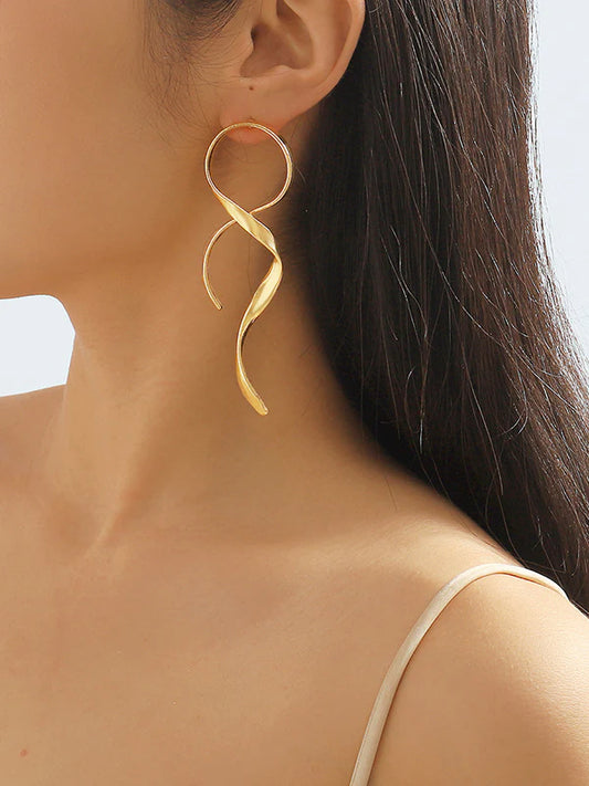 Geometric Golden Bow Earrings