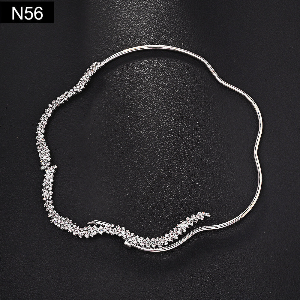 Wavy Silver Diamond Choker